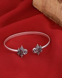 Women S Bracelets Online Buy Stylish Fancy Bracelet Voylla Best place to buy bangles voylla would be the perfect place from where you can easily buy bangles online. women s bracelets online buy stylish