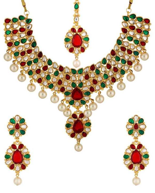 Ultra Ethnic Maang Tika Set Decked With Kundan Voylla Fashions