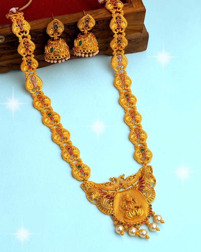 Southern Bling Rani Haar Necklace Set Voylla Fashions Rani haar by nimrat khaira. voylla